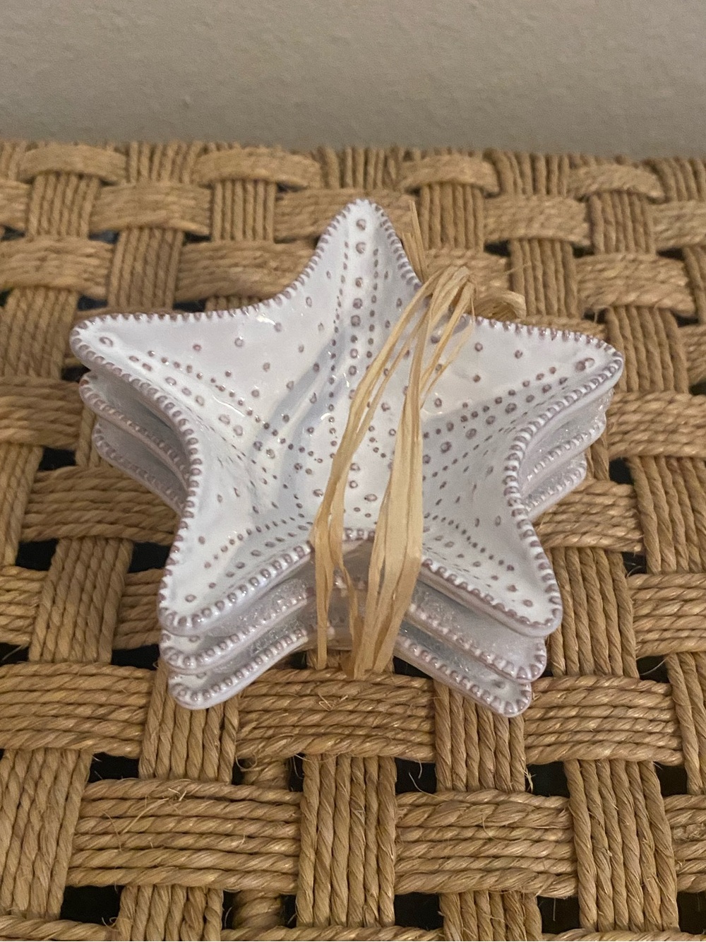 Mudpie. White Star Fish Textured Trinket Dish. Set of 3. NWT.. 5X4.